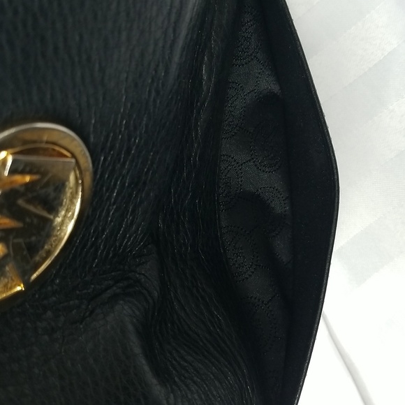 MICHEAL KORS PEBBLED LEATHER FRONT FLAP WALLET IN BLACK - Picture 8 of 8